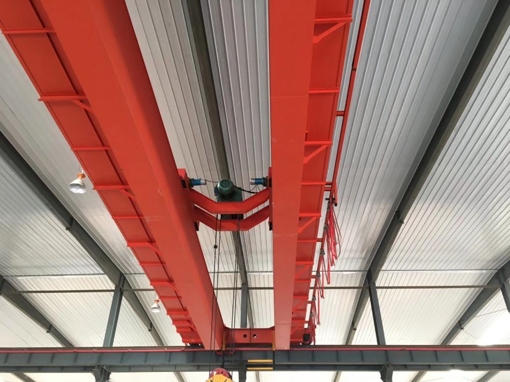 LH電動葫蘆橋式起重機(jī)、葫蘆雙梁天車、行車、吊機(jī)